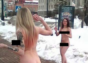 На голую женщину, гулявшую по Хабаровску, пожаловались в полицию