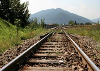 В Шимановском районе с железнодорожных путей украли шпалы
