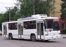 Из-за перекопа на перекрестке Ленина и Пионерской до конца недели троллейбусы будут ходить по Горького