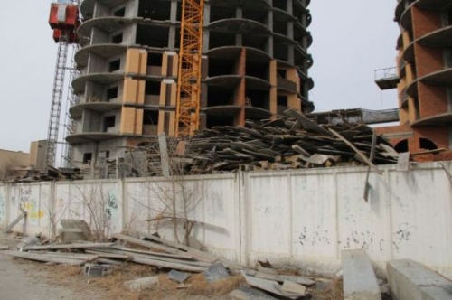 Амурские общественники отстояли ветхий барак от строителей