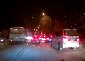 Водитель автобуса № 9 в Благовещенске попался на езде по встречной