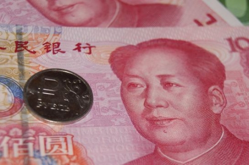 Курс юаня в благовещенских банках разнится на пять рублей