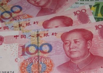 Юань стал пятой по популярности валютой в мире