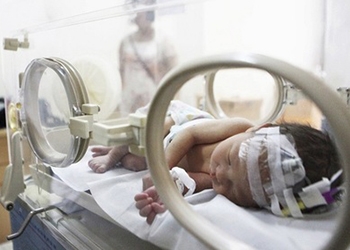В Небраске женщина с мертвым мозгом родила здорового ребенка
