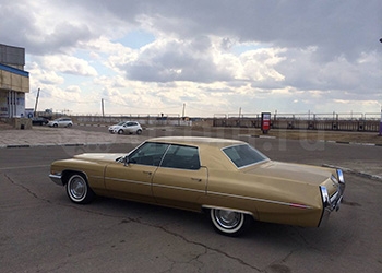В Благовещенске продается машина-легенда Cadillac Seville