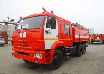 Из Челябинска в Приамурье доставили новую пожарную автоцистерну