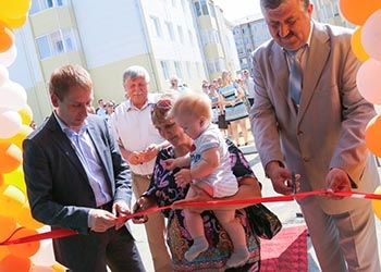 Более двух десятков семей из Шимановска получили квартиры в новостройке