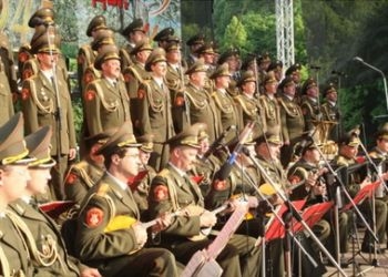 Амурчанам в прямом эфире покажут выступление лучших военных ансамблей из Пекина и Москвы 
