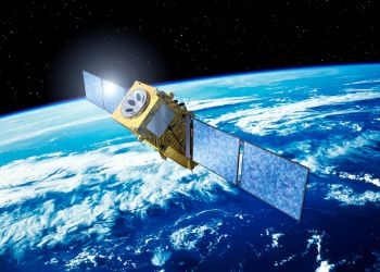 Спутник «Ломоносов» готовят к отправке в Амурскую область