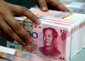 Юань вошел в топ-3 самых популярных валют