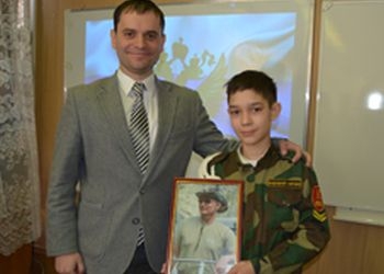 Пятиклассник из Белогорска поздравил Путина с Новым годом и получил автограф в подарок