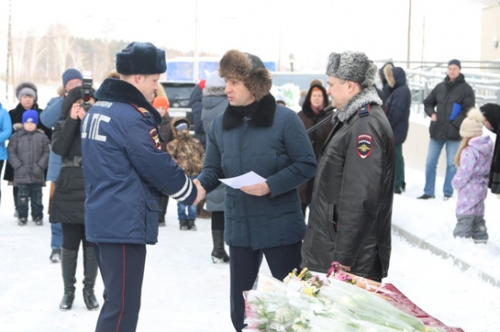 Сотрудники полиции получили квартиры в новостройке Циолковского 