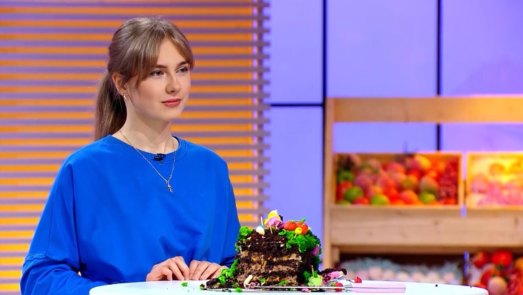 Юная амурчанка попытается удивить своим тортом Рената Агзамова в шоу  «Кондитер»