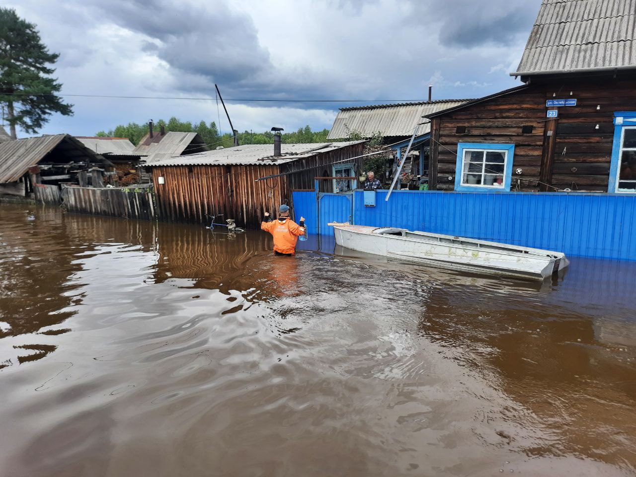 В амурской Ивановке за сутки вода ушла из 32 домов