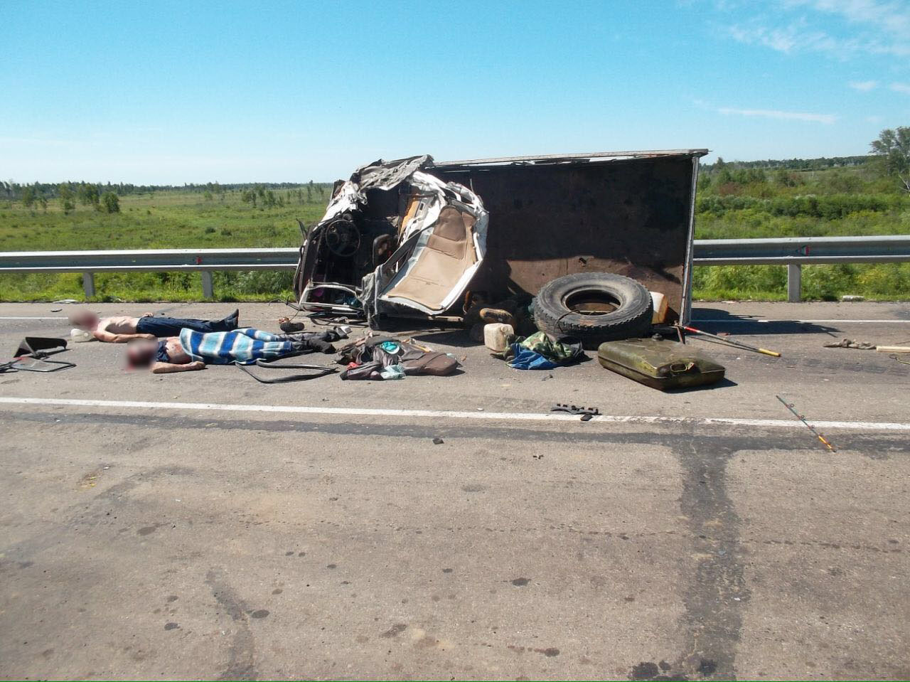 В Завитинском районе произошла авария с тремя авто: погиб водитель