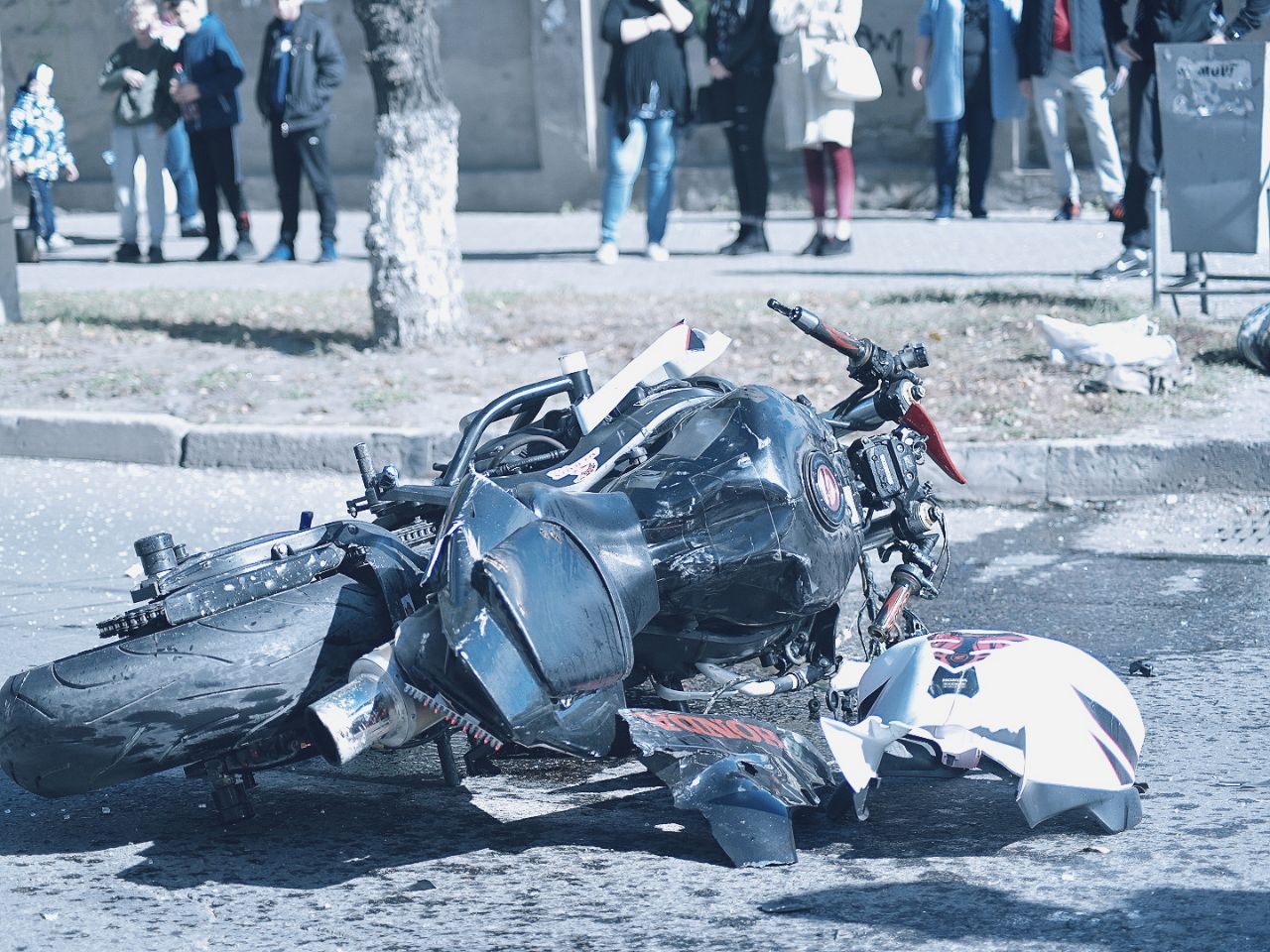 В день закрытия байкерского сезона в Благовещенске разбился мотоциклист