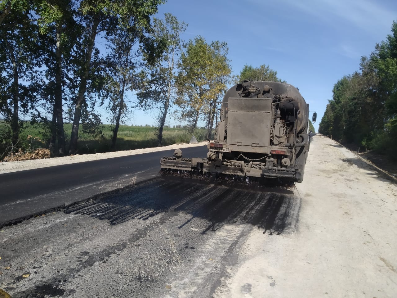 Дорожники приступили к устройству асфальта на трассе Белогорск — Серышево