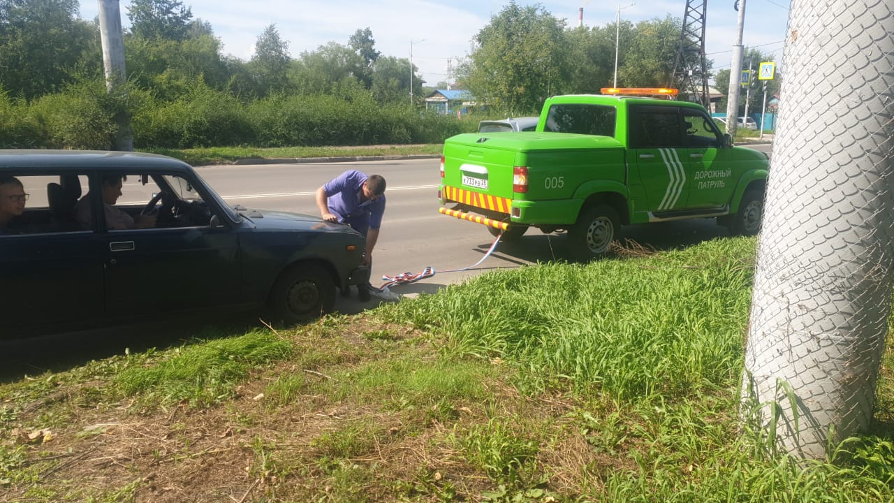 Дорожный патруль» Благовещенска помог трем водителям