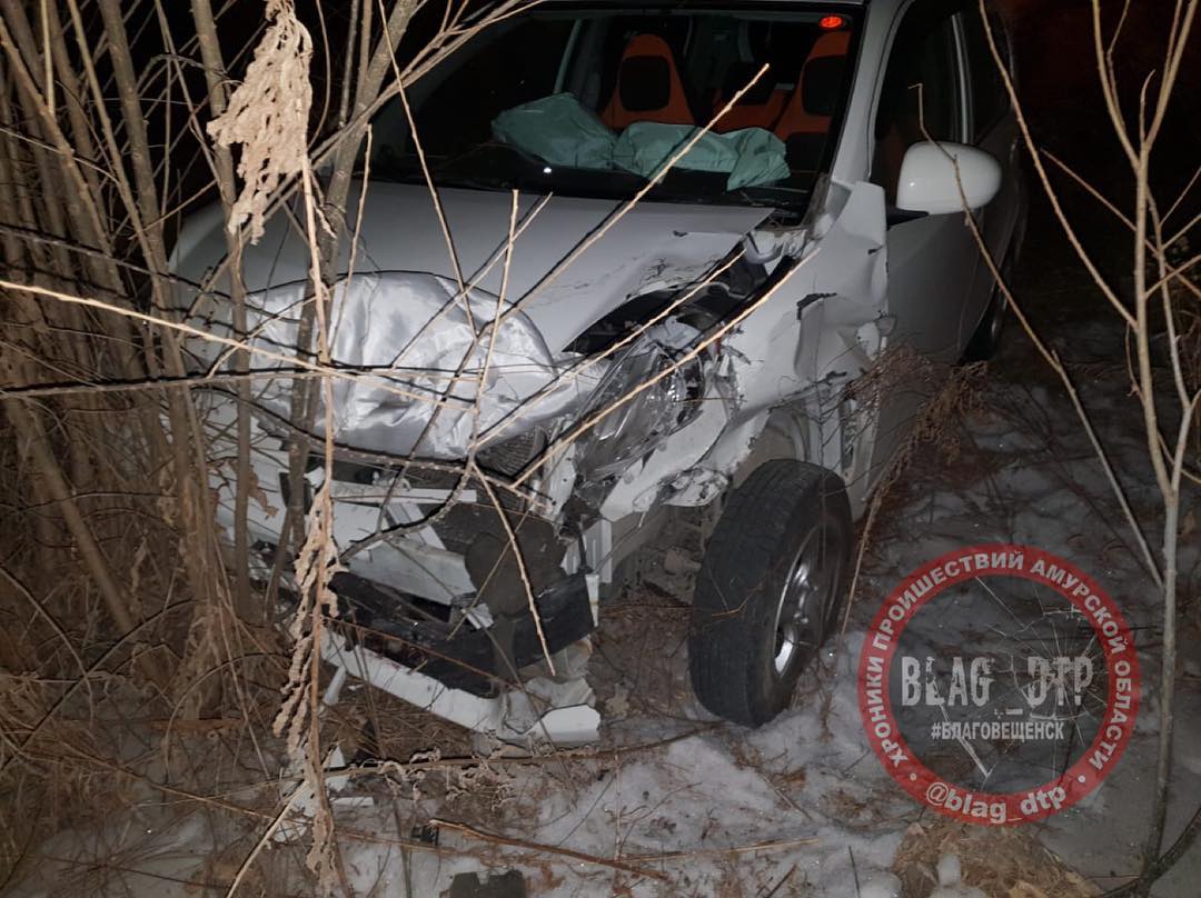 У поворота на микрорайон Европейский в ДТП попали две автоледи