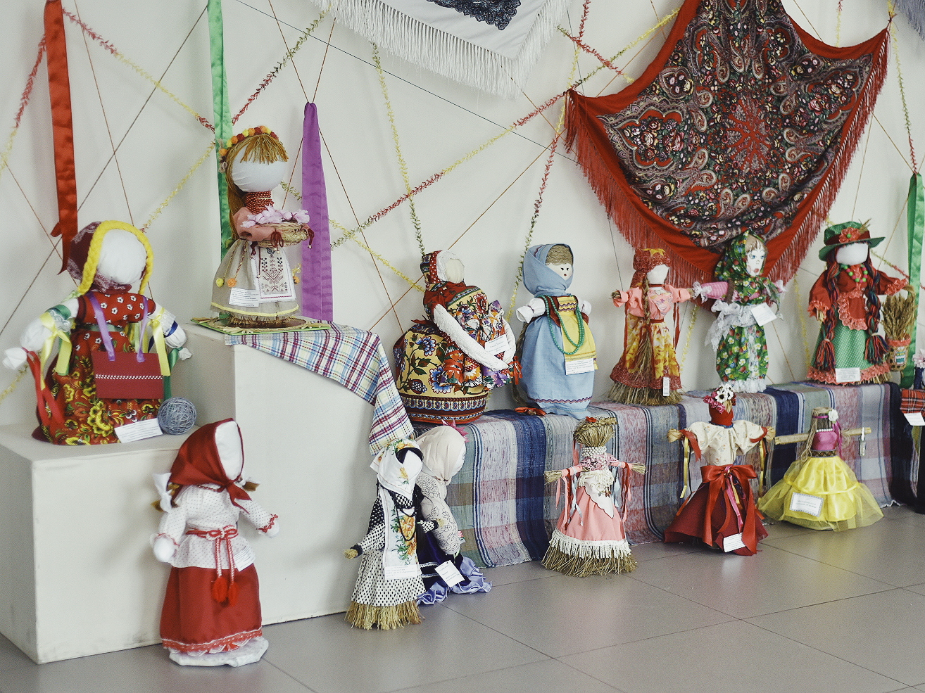 Выставка кукол масленица