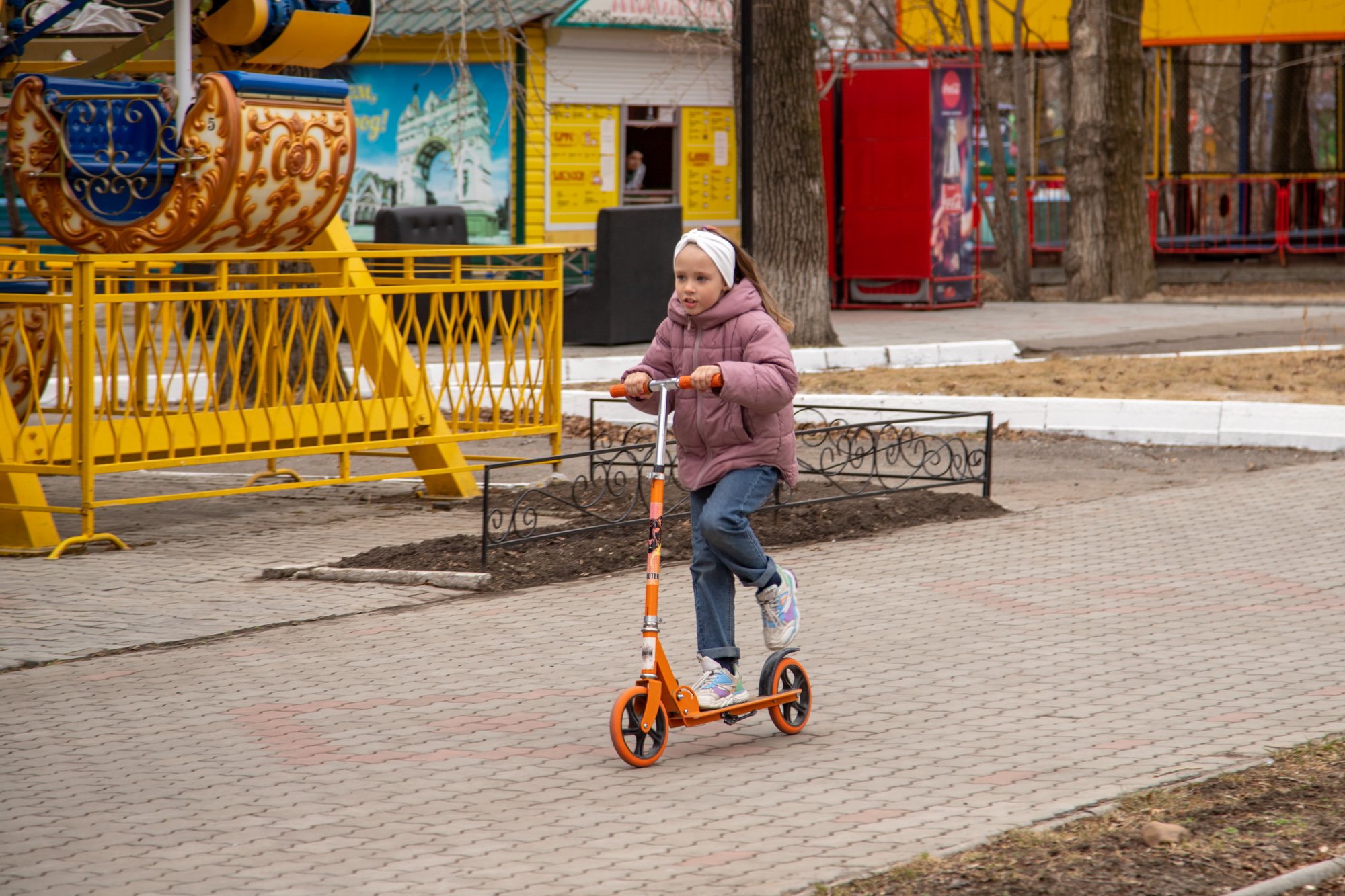 В Благовещенске в Городском парке начали работать аттракционы | 23.04.2022  | Благовещенск - БезФормата