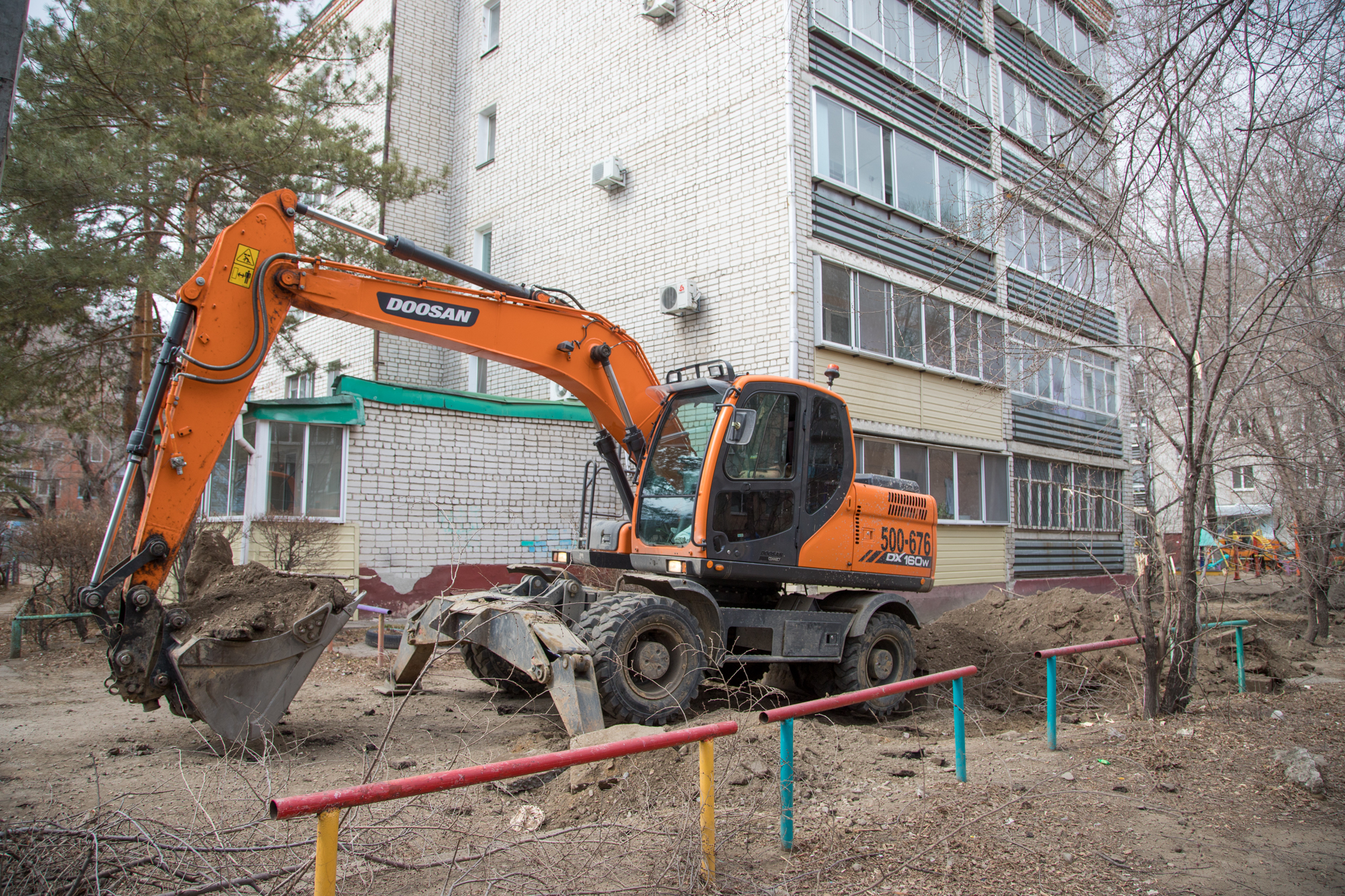 В Благовещенске началось благоустройство дворов