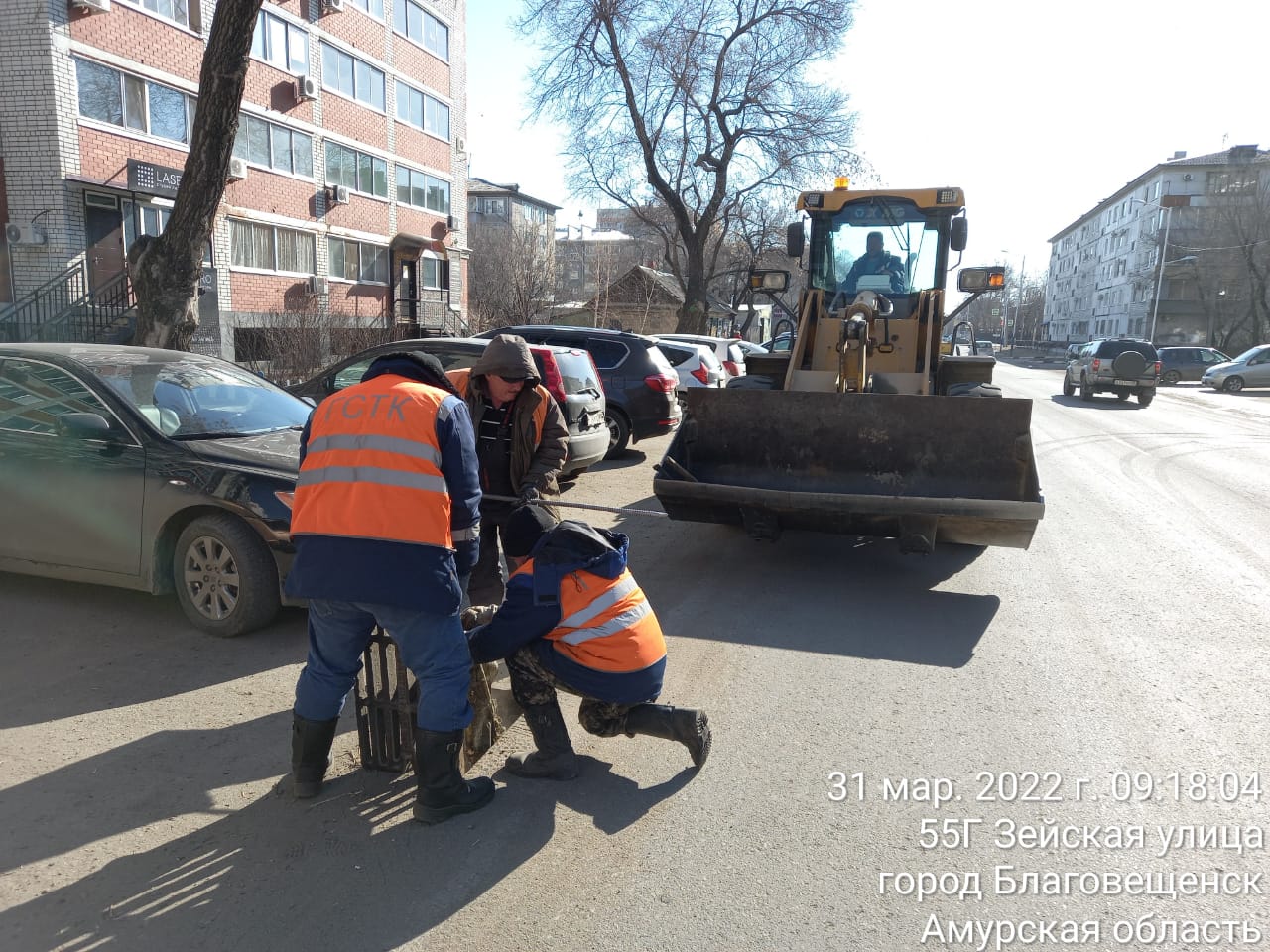 ГСТК профилирует гравийные дороги в Благовещенске