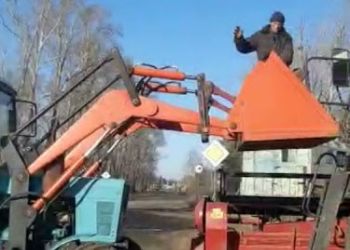 История соевода-инвалида из Приамурья поразила участников агросалона в Москве