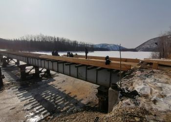 В Приамурье на мосту через Селемджу восстановили поврежденные опоры