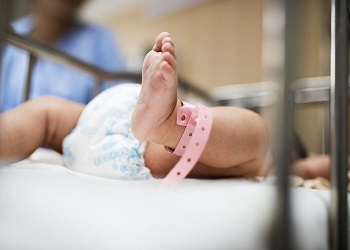 В Приамурье почти двум тысячам новорожденных провели неонатальный скрининг