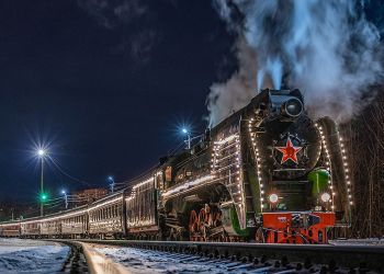 «Поезд Деда Мороза» в Приамурье посетят ребята из детдомов