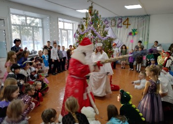 В городах и селах Амурской области проходят праздничные мероприятия