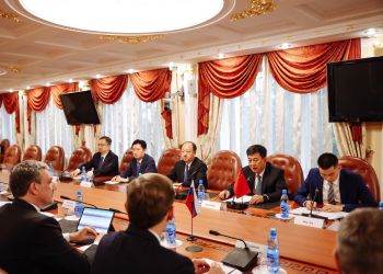 Власти Приамурья и Хэйхэ обсудили меры по возобновлению безвизового режима