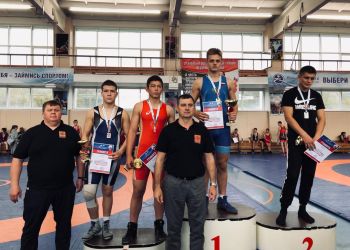Тындинские борцы взяли медали на всероссийских соревнованиях