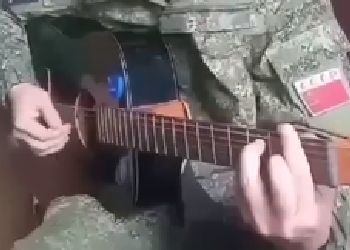Василий Орлов пообещал передать амурским бойцам гитару