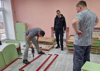 Амурские строители завершают ремонт в детскому саду ДНР