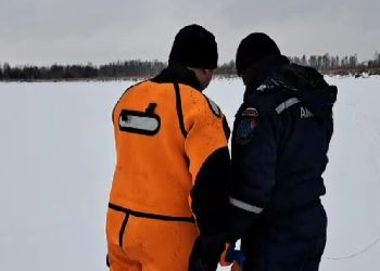 Спасатели провели взрывы на реке в Зейском округе