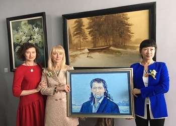 В Пекине открыли зал памяти амурского художника Александра Тихомирова