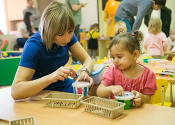 В российских вузах предложили создавать детские сады