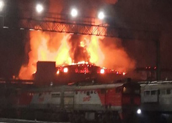 Административное здание РЖД сгорело в Тынде