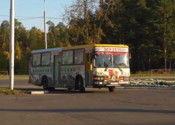 «Автобусу Победы» осталось чуть более двух тысяч километров до Благовещенска
