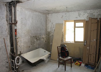 Восемь квартир детей-сирот капитально отремонтировали в Амурской области