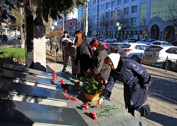 В Амурской области почтили память погибших сотрудников ОВД