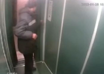Житель микрорайона Благовещенска повредил камеру в лифте