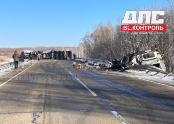 Жесткая авария заблокировала проезд по федеральной трассе в Приамурье