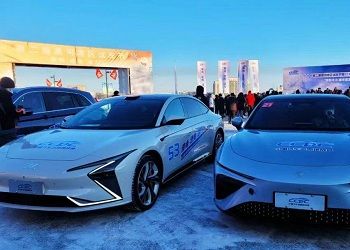 Зимний тест-драйв китайских автомобилей проведут на льду Амура в Хэйхэ
