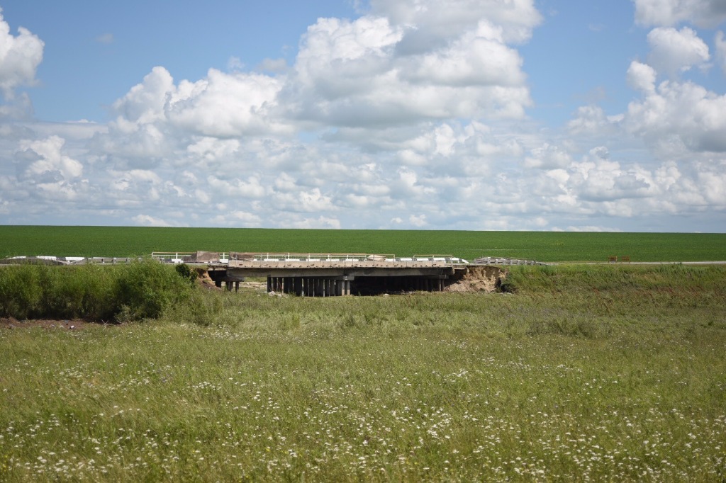 Мирное запорожская. Челябинская область село Мирный. Село мирное Запорожская область. П Мирный Иркутская область. Село мирное проект 4 класс.