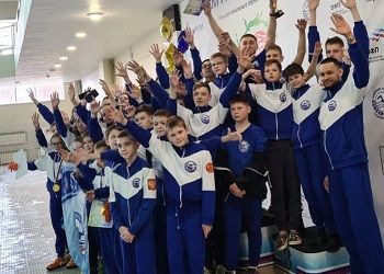 Амурские пловцы привезли с межрегиональных соревнований 18 медалей