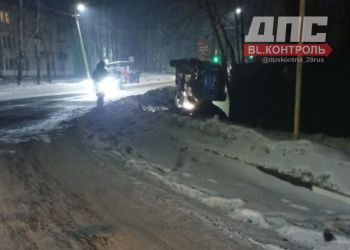 Соцсети: в Райчихинске попал в ДТП автомобиль, который был угнан