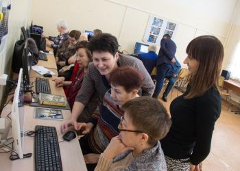 Компьютерный класс для пожилых людей открыли в Тынде